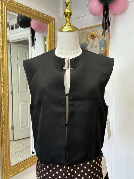 Blk shirt w silver accent
